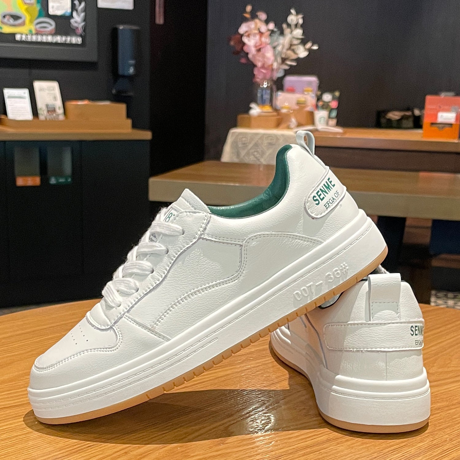 Wholesale 2023 Leather Casual Sports Small White Shoes